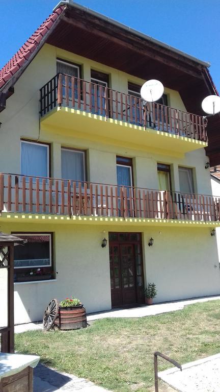 Apartmanhaz Balatonfenyves Apartment Bagian luar foto